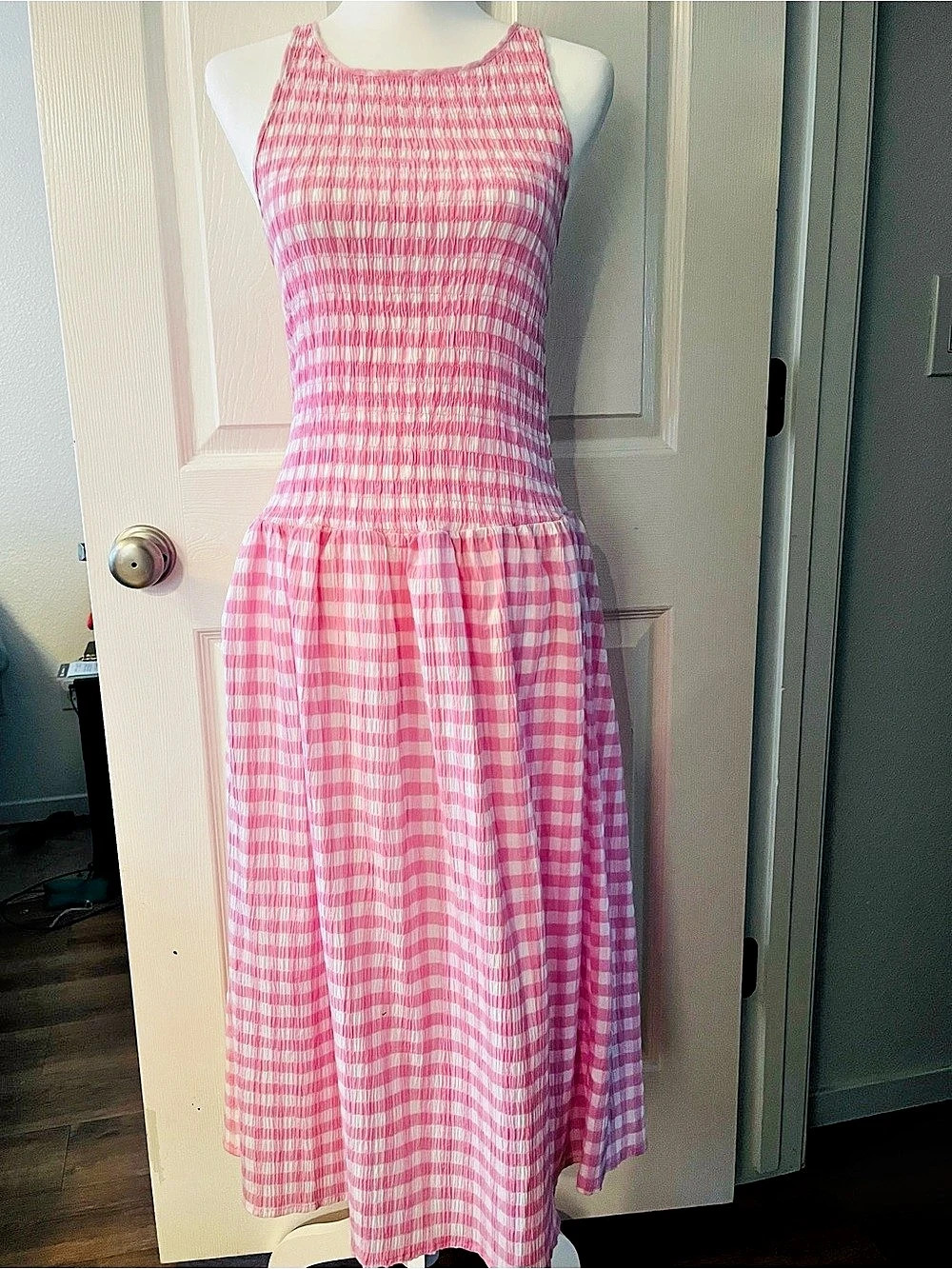 Love Tree Gingham Maxi Dress in Pink & White Size Medium Like New